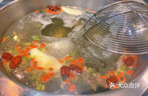 Raw-Pressed Beef Shank Soup Base