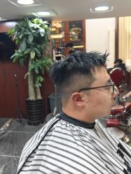 -绅仕門男士理发馆