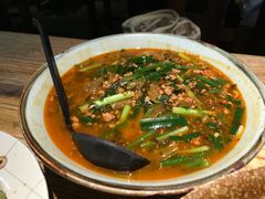 小锅米线-缘生态云南菜·野生菌庭院餐厅(华侨城店)
