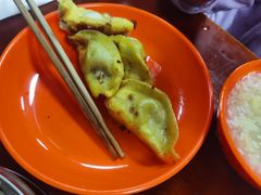 鲜肉锅贴/只-味一早餐(新芝路店)