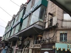 -东方巴黎购物广场