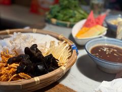 -尚尚仙·酸汤猪手·猪肚鸡火锅(华联万柳购物中心店)