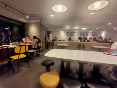 -麦当劳(水坑尾街店)