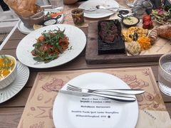 -Mark&Mars Restaurant