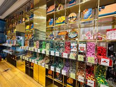 -VENCHI 闻绮(上海佛罗伦萨小镇店)