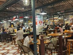 大堂-大食代美食广场(上海中心店)