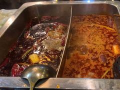 -百年川椒重庆老火锅(光谷店)