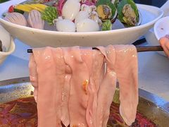 -茅草房·河畔园林火锅