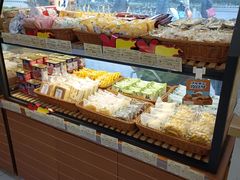 -光明牛奶棚(南泉店)