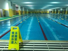 -极动室内恒温游泳馆