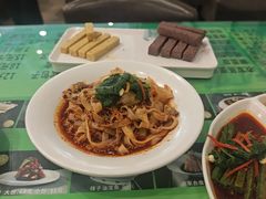 -令氏家外家周秦食府(高新店)