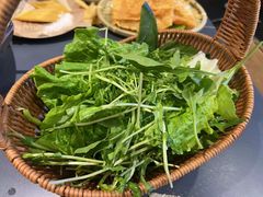 -由衷贵州酸汤牛肉火锅(新桥店)