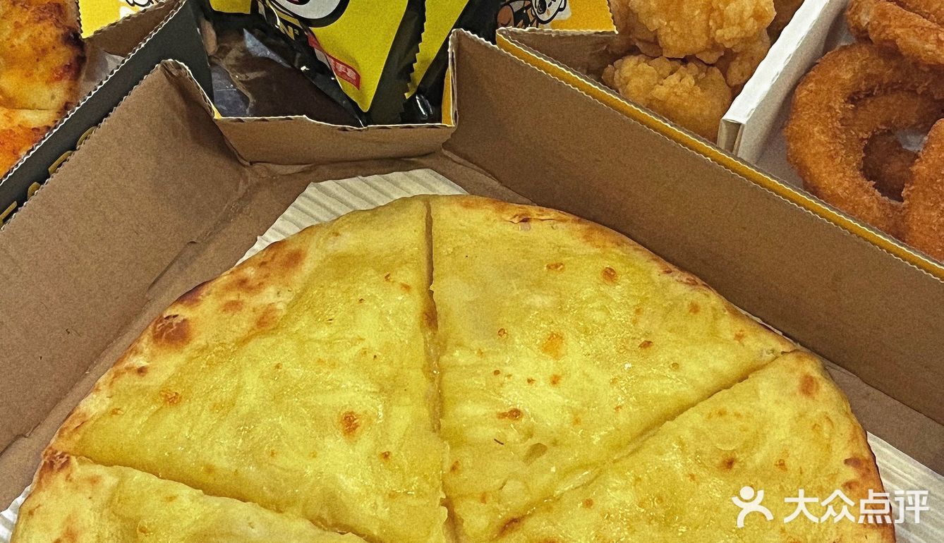 在南昌你绝对没有吃过的螺蛳粉比萨🍕