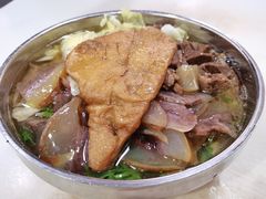 -花溪王记牛肉粉(四季花溪商场店)