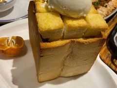 -蜜桃餐厅·伴山(湖滨商业街店)