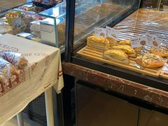 面包甜点陈列柜-爱纶蛋糕(山东路店)