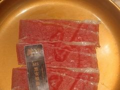 -牛YO寿喜烧·铁板烧和牛火锅自助(市府恒隆店)