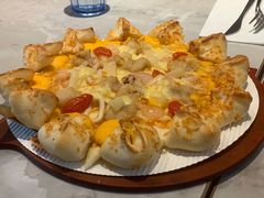 超值海鲜至尊鳕鱼版花轮芝士披萨-必胜客(白石桥店)