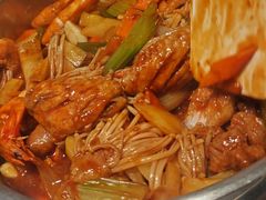 -黄记煌三汁焖锅(新佳丽江汉路店)