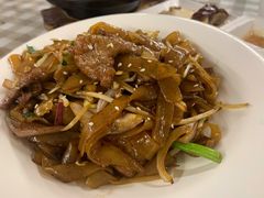 招牌干炒牛河-新大咀港式茶餐厅(宝山万达店)