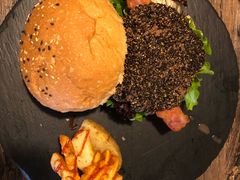 黑胡椒汉堡-HIGH FIVE哈福手工汉堡(桂林路店)