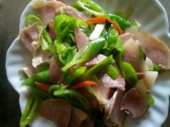青椒炒火腿-洱海渔家饭庄