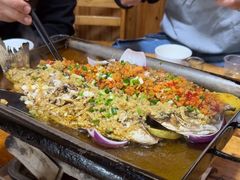 -宏兴烤鱼山庄(宣恩总店)
