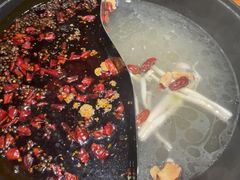 鸳鸯锅-壹兆圆重庆火锅手工炒底料(长白格林玫瑰湾店)