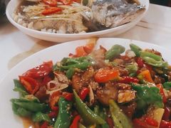爆炒野生狗鱼块-煲来饱去冷水鱼