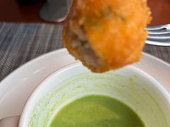 -MONICH牛排融合餐厅(和义大道购物中心店)