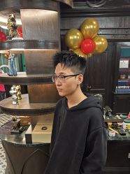 -海文先生国潮烫染男士理发馆