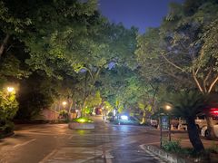 -泸州泸舍酒店(江阳区水井沟步行街店)