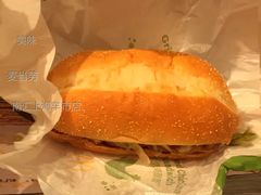 桂林酸竹笋风味板烧鸡腿堡-麦当劳(南汇车市店)