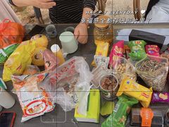 -亮河湾山庄