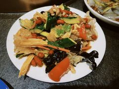 -缘福乡村铁锅炖民宿(八达岭店)