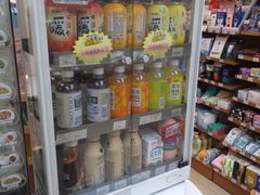 零售区-全家便利店(车站南路店)