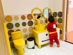 -小门牙好性格托育(北外滩中心)