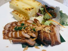 西贡炭烧烤猪颈肉配菠萝-美奈小馆·东南亚菜(福田星河COCO Park店)