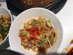 湘辣热卤-费大厨辣椒炒肉(新城吾悦广场店)