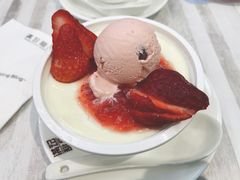 草莓梦幻雪双皮奶-满记甜品(金融街店)
