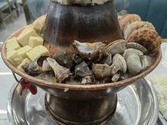 -一口猪海鲜浑锅·东北家常菜