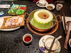 -得意咚瓜·顺德鱼生·冬瓜火锅(深圳首店)