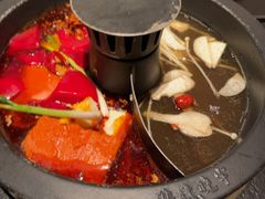 -晓宇重庆火锅(西安荟聚店)