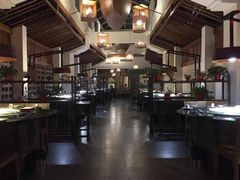 大堂-挂旗柴锅鸡(蚌山区嘉年华店)