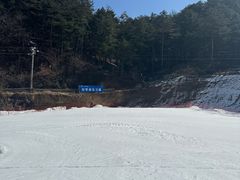 -大别山南武当滑雪场