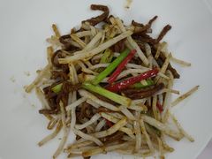 菊花芯炒牛柳-锦粤宫·精致粤菜(深圳北站店)