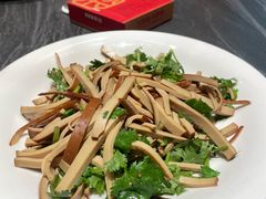 -梁家大院•农家菜(昆山会展中心店)