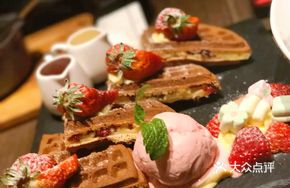 Strawberry Mochi Pancake