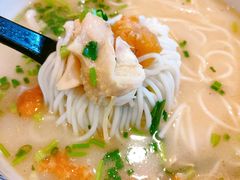 -老国贸云南传统过桥米线(滇池店)