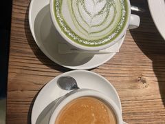 -Common Table · Brunch & Coffee